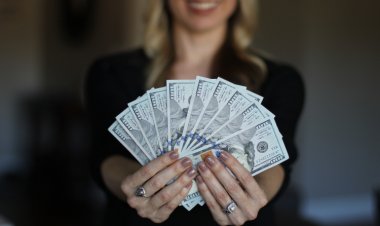 كيف تكسب المال من المنزل؟ الدليل النهائي 2021